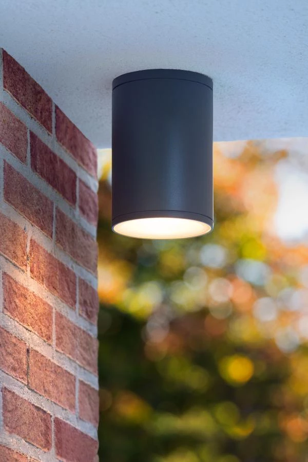 Lucide TUBIX - Ceiling spotlight Indoor/Outdoor - Ø 10,8 cm - 1xE27 - IP54 - Anthracite - ambiance 2